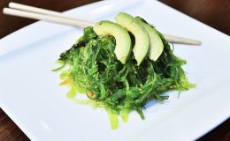 Dishes-with-dried-seaweed